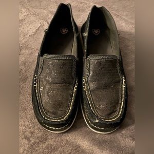 Size 10 ariat shoes